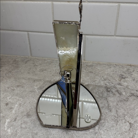 Stained Glass Handcrafted Christmas Nativity Scene. Holds tealight. 8”x5.5” - Picture 4 of 9